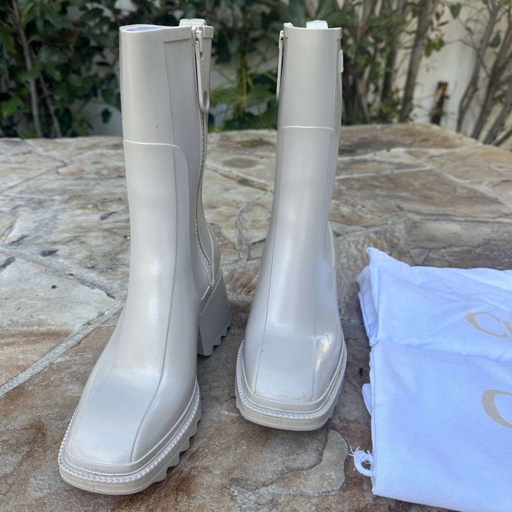 Authentic CHLOE Betty Rainboots